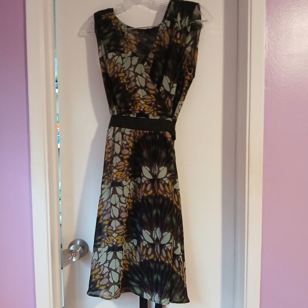 Banana Republic Women's Sheer Floral Wrap  Dress SZ 8 GUC